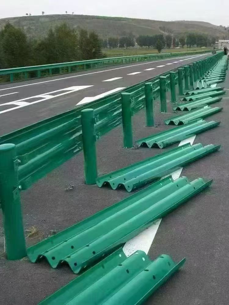 曲靖波形护栏